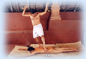 Kalaripayattu training with Urumi